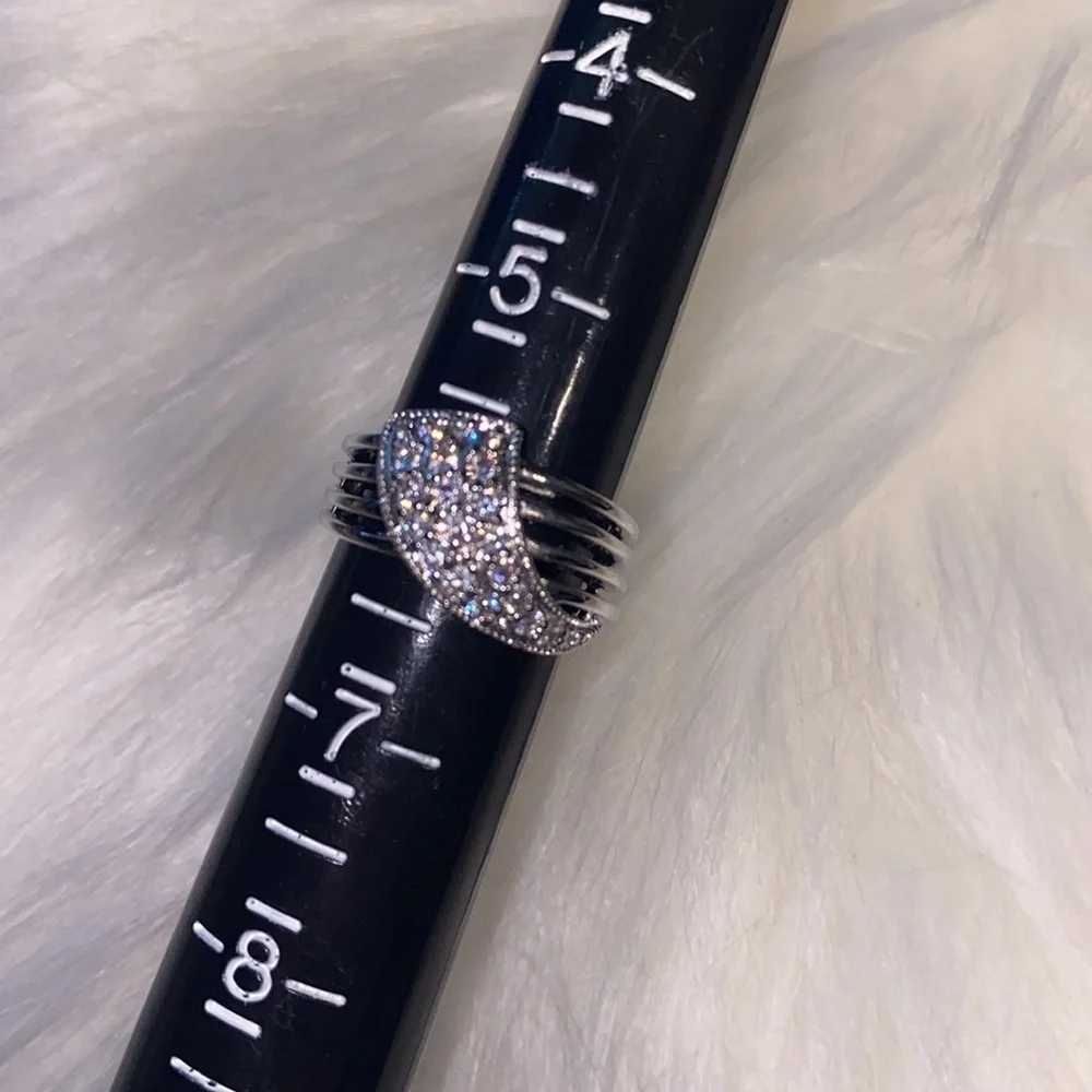 NWT Ring